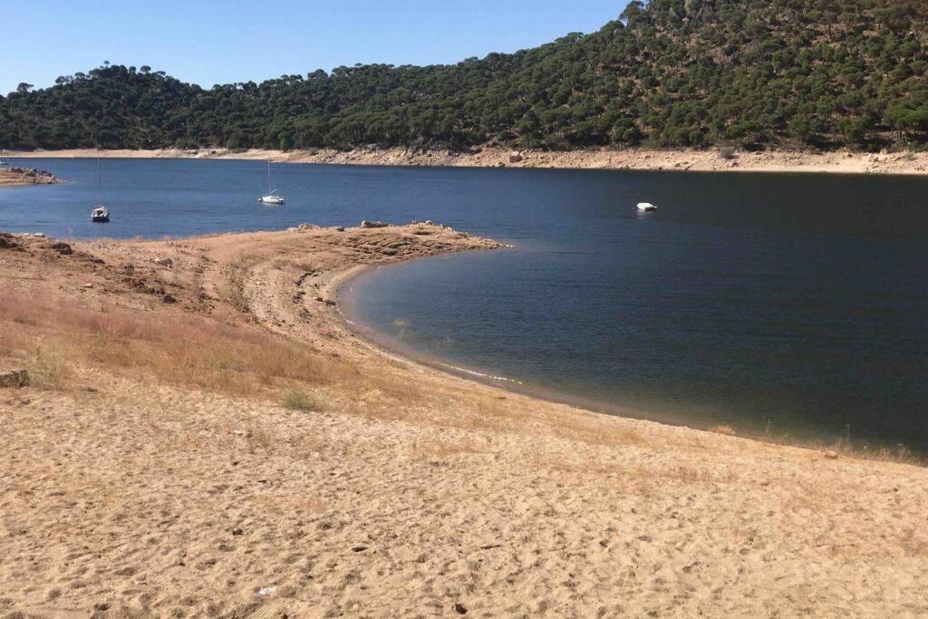 Апартаменты Precioso Piso En La Playa De Madrid A 45 Min Del Centro De La Ciudad Сан-Мартин-де-Вальдейглесьяс Экстерьер фото